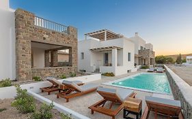Manesis Suites